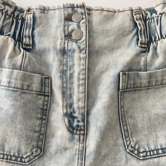 SO SUPER HI RISE DENIM SHORTS Size 11 - Picture 3 of 10